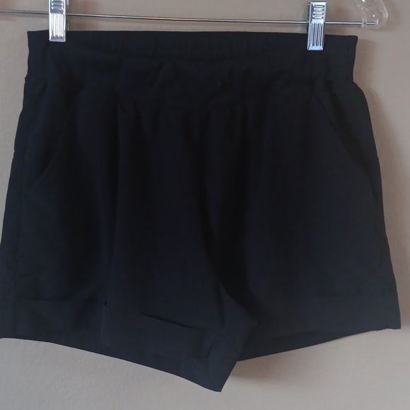 Zella Pants - Z BY Zella Shorts Size Medium